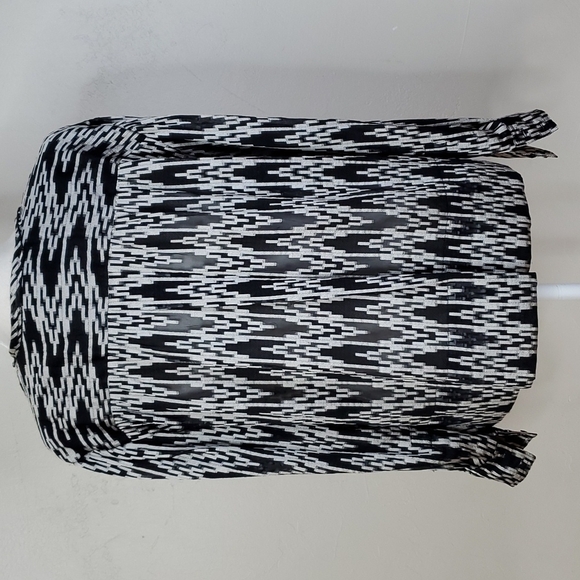 Isabel Marant Split-Neck Ikat-Print Blouse - Picture 12 of 16